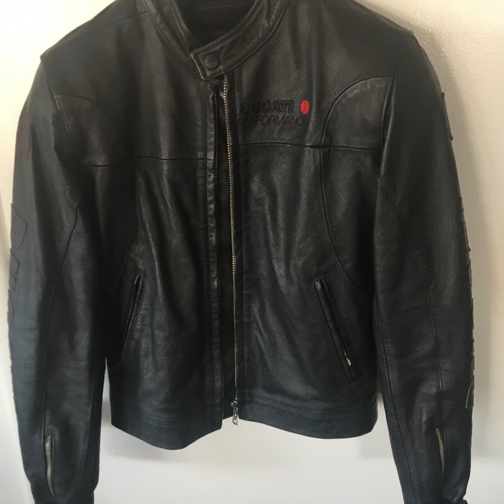 Ducati Performance Woman's Armored Black Leather Motorcycle Jacket Size 46 Like